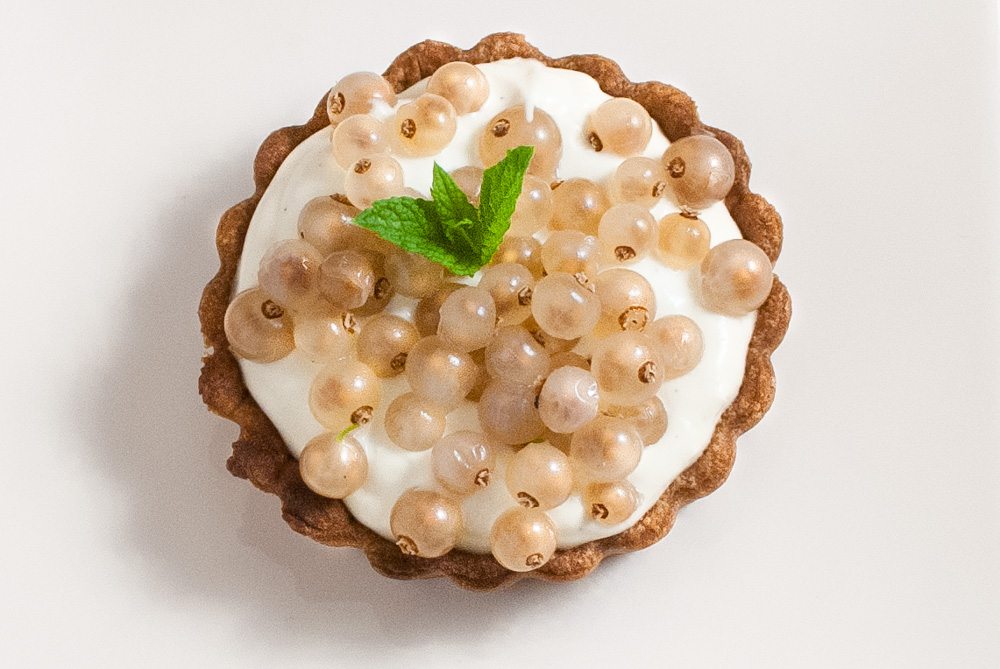 White currant discount