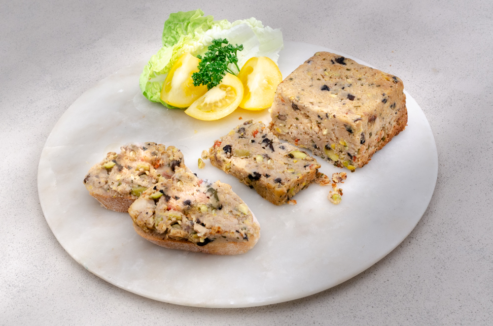 This is surprisingly good. Tuna and sweetcorm come together to create the unexpected texture of a county-style pâté. 