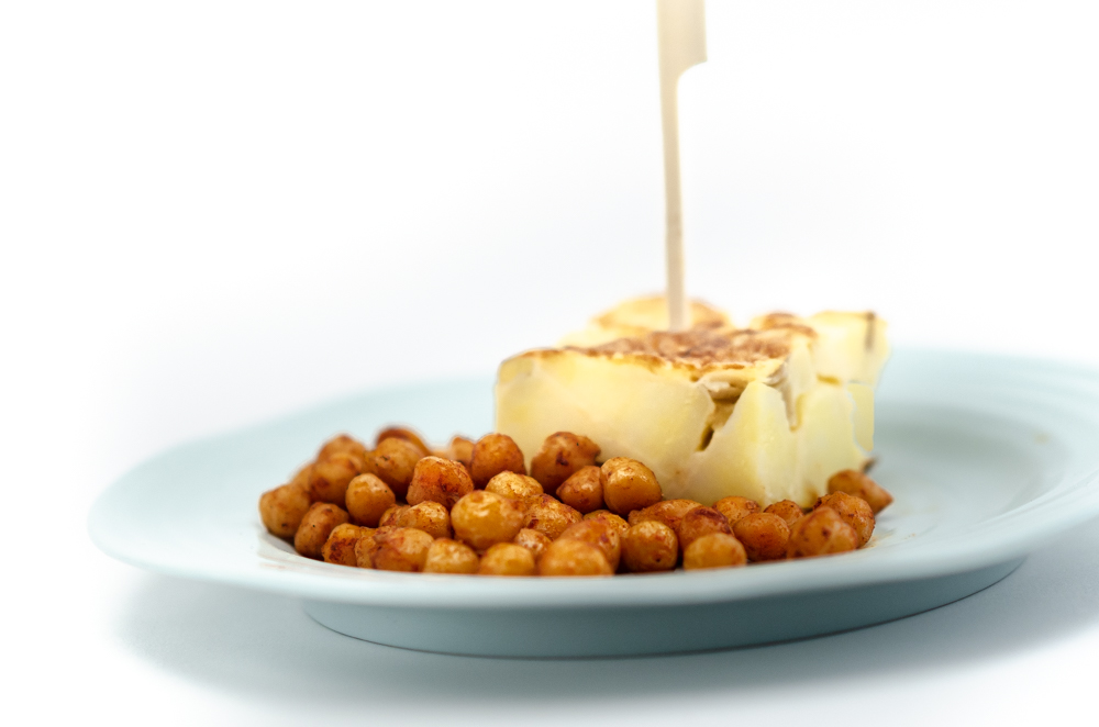 The proper Spanish way with tortilla and a neat trick for moreish chickpeas.